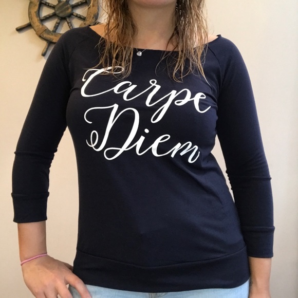 Quarter-sleeve Top - Picture 2 of 6